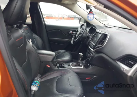 2014 Jeep Cherokee Trailhawk from USA, damaged, VIN 1C4PJMBS6EW276446